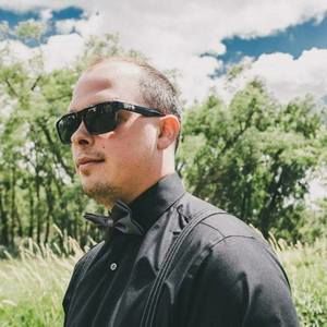 Meet your Posher, Justin